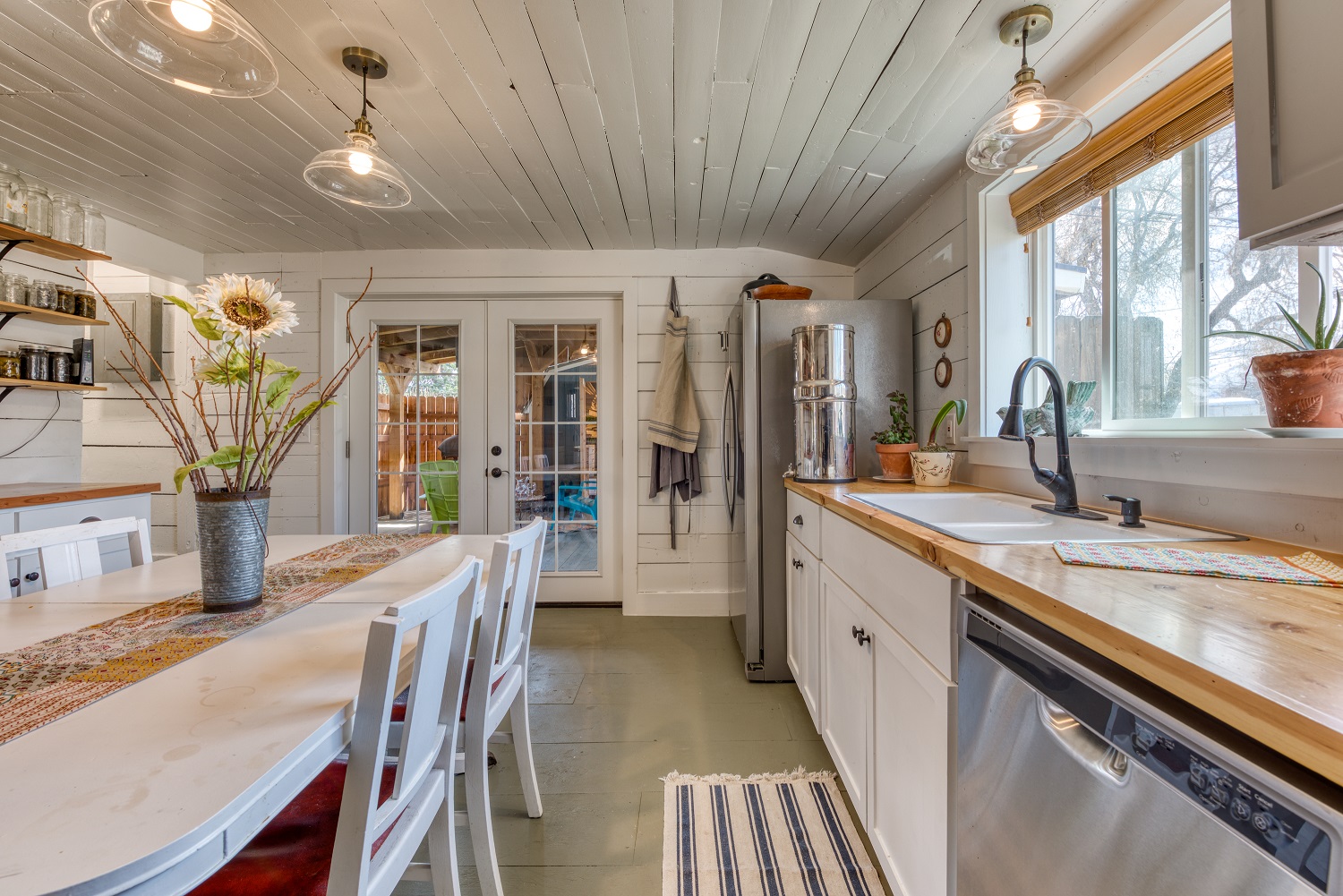 Farmhouse Kitchen Remodel and Tour – Hallstrom Home